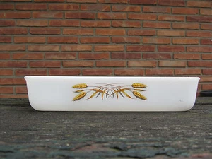 Nice used Fire King 410 Golden Wheat 1 1/2 qt Casserole Cake Bowl Dish Vintage - Picture 1 of 9
