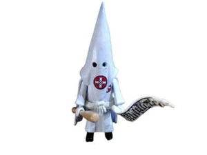 CUSTO1 FIGURA KU KLUS KLAN. NO SE HACE APOLOGÍA ALGUNA