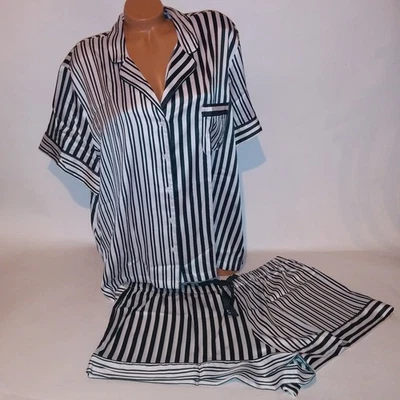 Victoria Secret Conjunto de Pijama Ropa de Dormir XXL 2X Verde Blanco Rayas Satén Manga Corta Foto 1 de 4