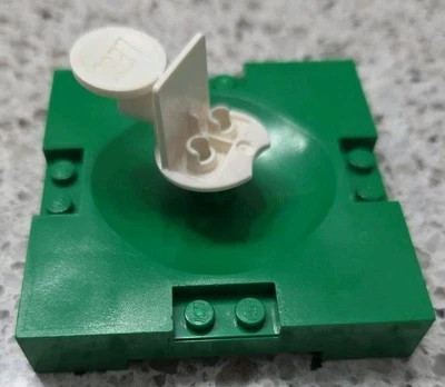 Piezas de campo de fútbol deportivo Lego - 30488, 30492 - Base y soporte para jugador Foto 1 de 3