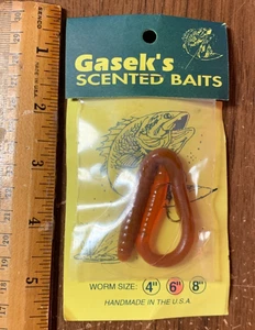 Gasek's Duftköder 6" natürlich rot mit orange Spitze Wurm Made in USA Medford, WI - Bild 1 von 3