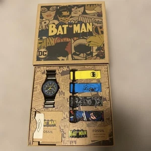 Fossil Batman Limited Edition Watch With Replacement Strap - Picture 1 of 4