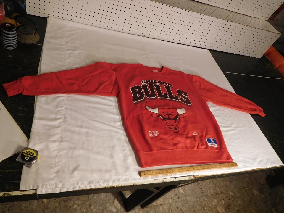 Awesome Vintage Chicago Bulls Nutmeg Brand Red Medium Sweatshirt - Image 1 of 4