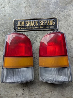 NISSAN SUNNY Y10 VAN WAGON AD RESORT CALIFORNIA JDM TAIL LIGHT USED GENUINE PAIR - Image 1 of 4