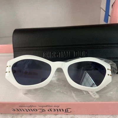 Gafas de sol Dior blancas firma B1U diseño arquitectónico. Tonos azul claro. Foto 1 de 4
