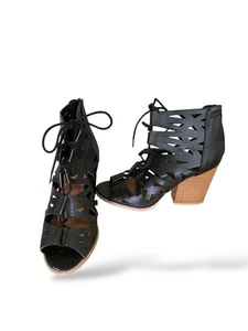 QUPID Peep Toe Shoe Black Ankle Lace Up Block Heels Size 9 Sexy Cutout Design! - Picture 1 of 12