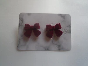 Burgunder Samt Schleife Ohrstecker Design 2 Neu - Bild 1 von 1