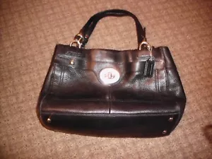 Cartera/cartera Coach Penelope Cuero Guijarros Negro con Bloqueo Turnado, EXCELENTE Prepropietario - Imagen 1 de 3