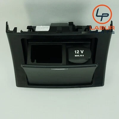 W212 Mercedes 10-16 E класса задняя центральная консоль пепельница 12 В розетка питания b702 - Изображение 1 из 4