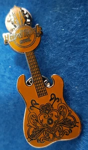 GUITARRA PROTOTIPO HR HOTEL GOLD PEACE LOVE COUTURE 2009 Hard Rock Café PIN LE - Imagen 1 de 1