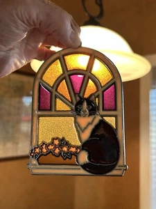 Vtg Cat In Window Suncatcher/Orn. Faux Stained Glass Makit & Bakit 3.50 X 5” - Picture 1 of 3