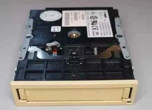 Unità a nastro interna vintage Seagate STT38000A 7001700-201 IDE - Foto 1 di 3