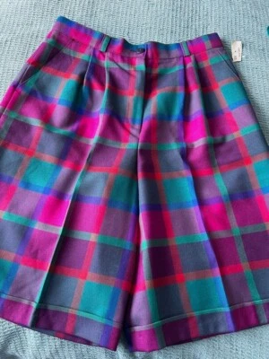 Vintage 80s Shorts Size 16 Johnstons of Elgin Retro Golf Bermuda Pink Cottage - Image 1 of 4