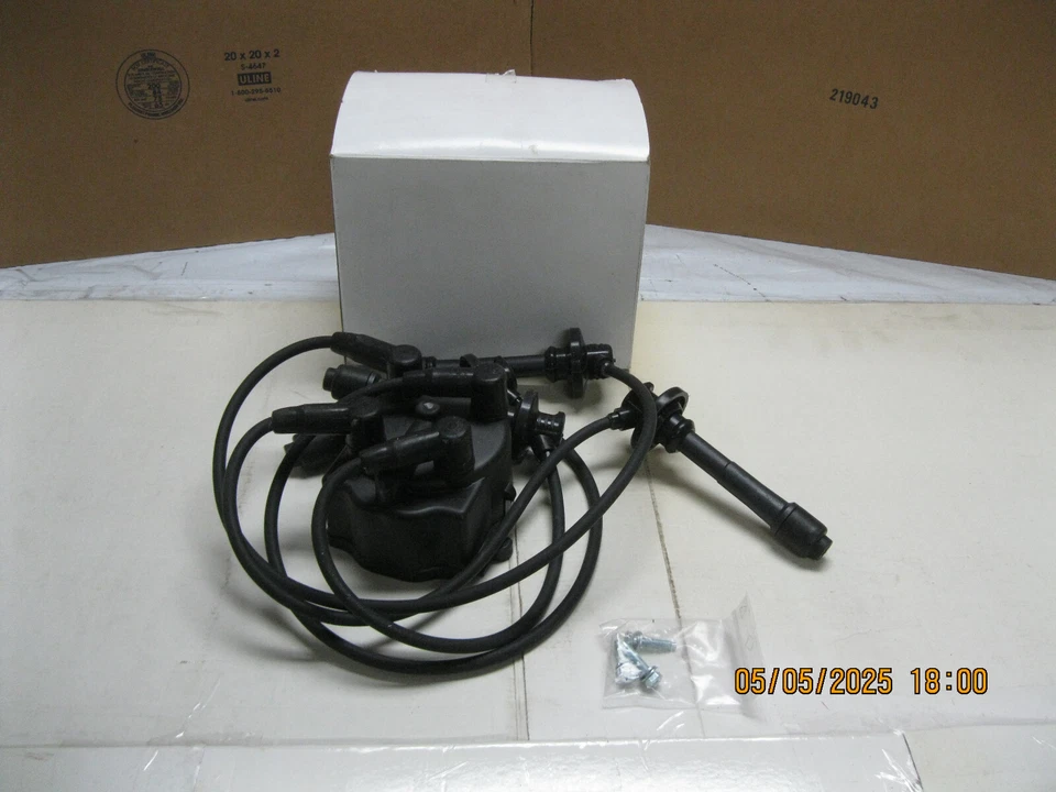 Distributor Cap Standard JH-149 fits 88-89 Toyota Corolla 1.6L-L4 Foto 1 de 4