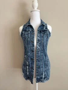 Tractr Girls Sleevless Denim Jacket Vest Distressed Medium Washed Size Medium - Picture 1 of 5