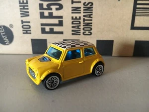 2000 HOT WHEELS FIRST EDITIONS MINI COOPER YELLOW ~ LOOSE - Picture 1 of 11
