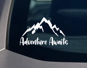 Calcomanía de vinilo pegatina Adventure Awaits 4x4 caravana camping coche ute ventana regalo divertido - Imagen 1 de 5