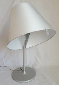 Artemide Melampo Design Tischlampe ca. 58 cm, Adrien Gardere - Bild 1 von 11