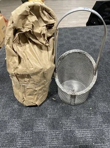 Eaton Filtration 9803800101s-nz Bskt Assy 8" 3/16" 316ss Short *Lot Of 2* - Picture 1 of 6