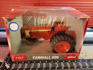 Ertl Farmall 806 1/16 Diecast Farm Tractor Replica Collectible - Picture 1 of 5