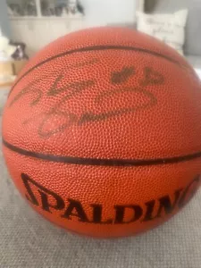 Shaquille ONeil Autographed Basketball - No Reserve - Picture 1 of 4
