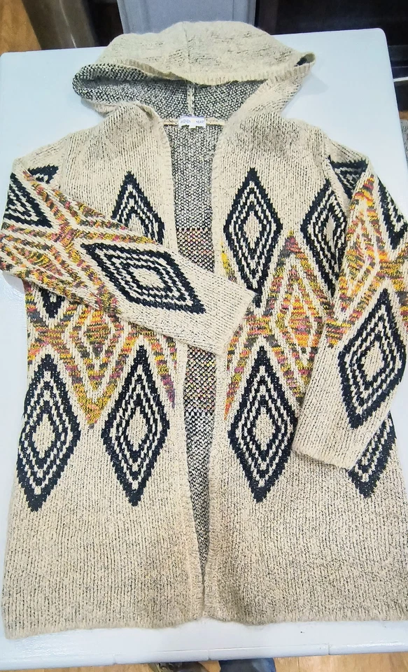 Women's Large Aztec Print South Western Hooded Cardigan Woven Heart Sweater  - Image 1 of 4