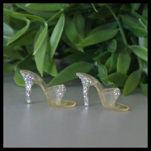 🤍Barbie CLEAR SILVER Glitter OT Heels Mules Pumps Heels Vintage 1960s *N Mint🤍 - Picture 1 of 10
