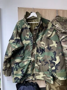 US Army Cold Wet Weather Gen 2 II ECWCS Woodland Goretex Parka Jacket S M L XL - Picture 1 of 7