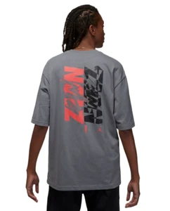 Nike Air Jordan Herren Zion Sneaker Schule T-Shirt Grau Größe Small 40" - Bild 1 von 7