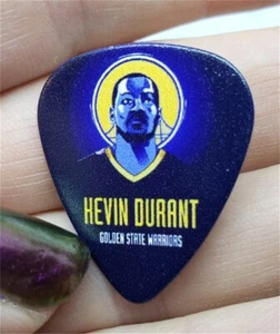 NBA Golden State Warriors Kevin Durant Guitar Pick Lapel Pin or Tie Tack - Picture 1 of 2