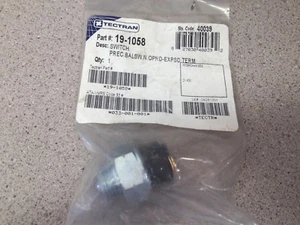 Tectran Precision Ball Switch 19-1058 N.O. 9/16-8 Thread 7/8 Hex Originl Package - Picture 1 of 3