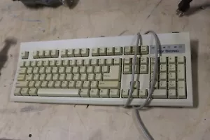 KEY TRONIC KT800PS2US-C Vintage Wired Keyboard - Picture 1 of 2
