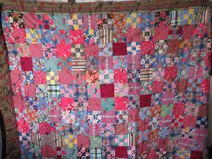 Quilt Vintage Handarbeit 76"x93" mehrfarbig Quadrate geknotet Bauernhaus Landhaus Kern - Bild 1 von 10