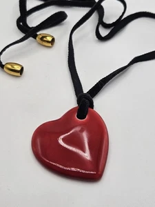 Vintage Henriot Bijoux Red Ceramic Heart Pendant Necklace Moulin Rouge Paris - Picture 1 of 8