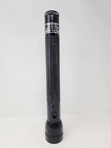 Maglite 4 D Cell Taschenlampe schwarz USA Glühlampe getestet funktioniert - Bild 1 von 8