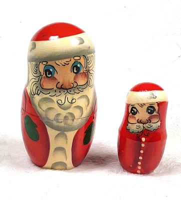 Vintage Babbo Natale Matrioska Nidificazione Bambole Decorazione Natalizia Set 2 Pezzi 3" e 2" - Immagine 1 di 3