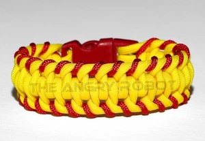 Softball genähtes Paracord Survival Armband - neongelb rot - rote Schnalle - Bild 1 von 4
