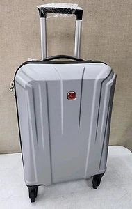 NEW SwissGear Hardside Spinner Wheels Luggage Carry On 18.5 inch Silver - Picture 1 of 10