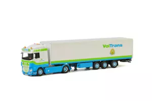 Remolque de caja WSI 01-2838 VolTrans DAF XF cabina espacial año fiscal 2017 (3 ejes) escala 1:50 - Imagen 1 de 6