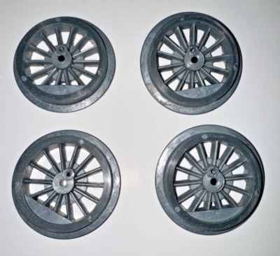RARE STANDARD GAUGE SET 4 CAST IRON REPLACEMENT WHEELS FOR LOCOMOTIVE - Image 1 of 4