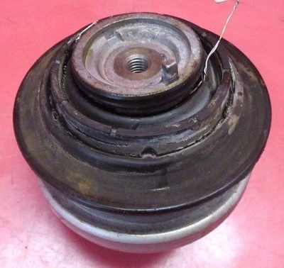 2006-2008 MERCEDES-BENZ CLS500 W219 OEM RIGHT ENGINE MOUNT ANCHOR - Image 1 of 4