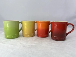 LE CREUSET Steinzeug 12 Unzen/350 ml Kaffeebecher 4er Set ROT ORANGE GELB GRÜN - Bild 1 von 11