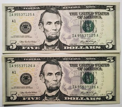 Two Vintage 2006 Consecutive $5 Five Dollar Bills Old Crisp Bills - Image 1 of 2