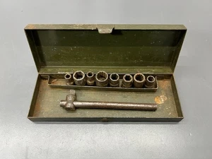 (r) VINTAGE RANDOLPH WERKZEUGAUSRÜSTUNG METALLKOFFER MIT HANDWERKER BE LONG C TOOLS USA - Bild 1 von 6