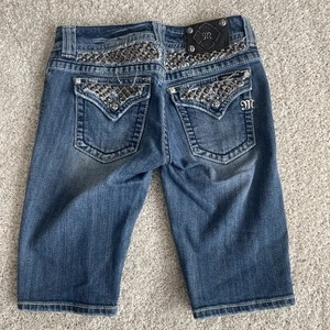 Miss Me Bermuda Shorts Damen 29 Y2K verziert distressed mit Schmucksteinen jeansblau - Bild 1 von 4