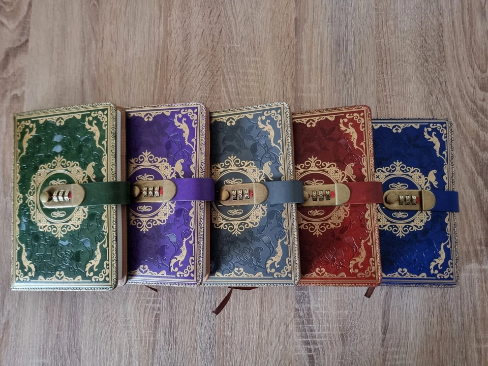 Notizbuch, Tagebuch mit Schloss, liniert, Journal A5, blau lila grün rot grau - Bild 1 von 4