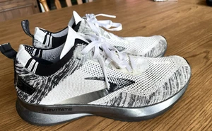 Brooks Levitate 4 Shoes Women's 1203351B121 White Running Shoes Sneakers Sz 6.5 - Picture 1 of 13