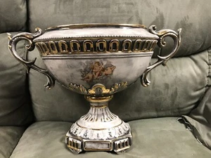 Italian Cermaic Urn. Two Handles With 3 Angels. Beautiful! - Picture 1 of 12