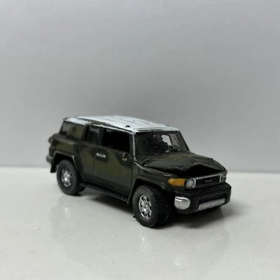 PERSONALIZADO Johnny Lightning 1/64 desgastado estrellado granero encontrar verde Toyota FJ Cruiser Foto 1 de 4