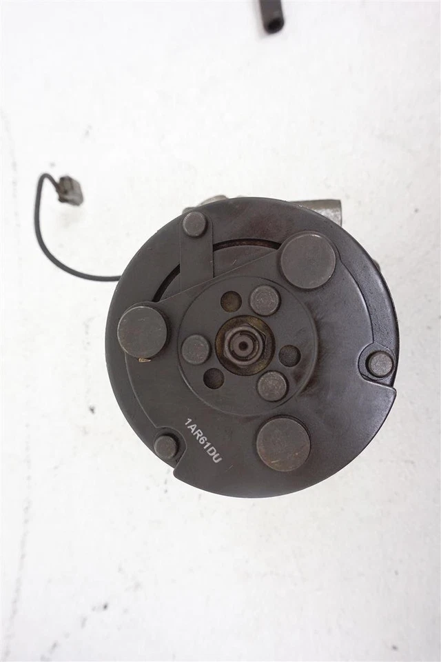 1996-1997 Honda Civic Del Sol 1.6L Ac Air Compressor Pump + Clutch 38810-P28-A02 - Image 1 of 4